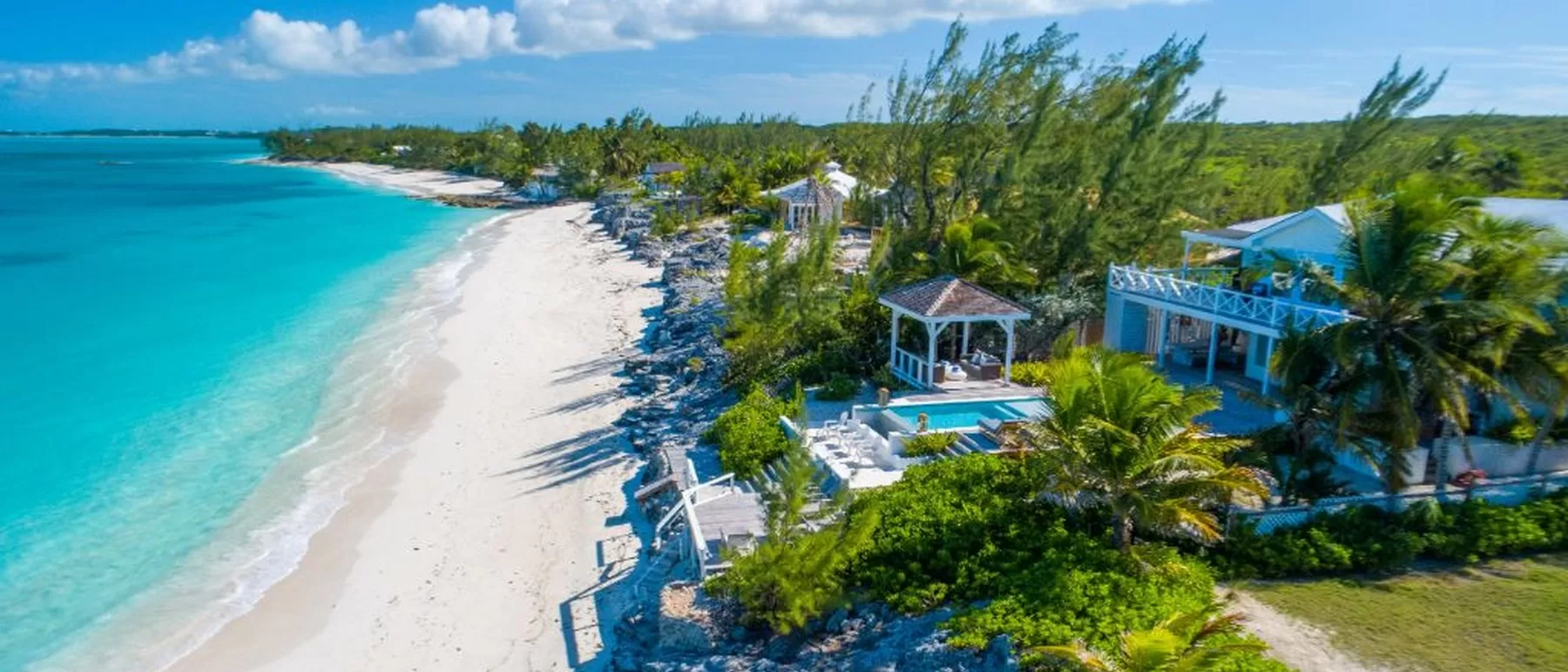 Top luxury villas in Nassau. Vacation house rentals in Bahamas.